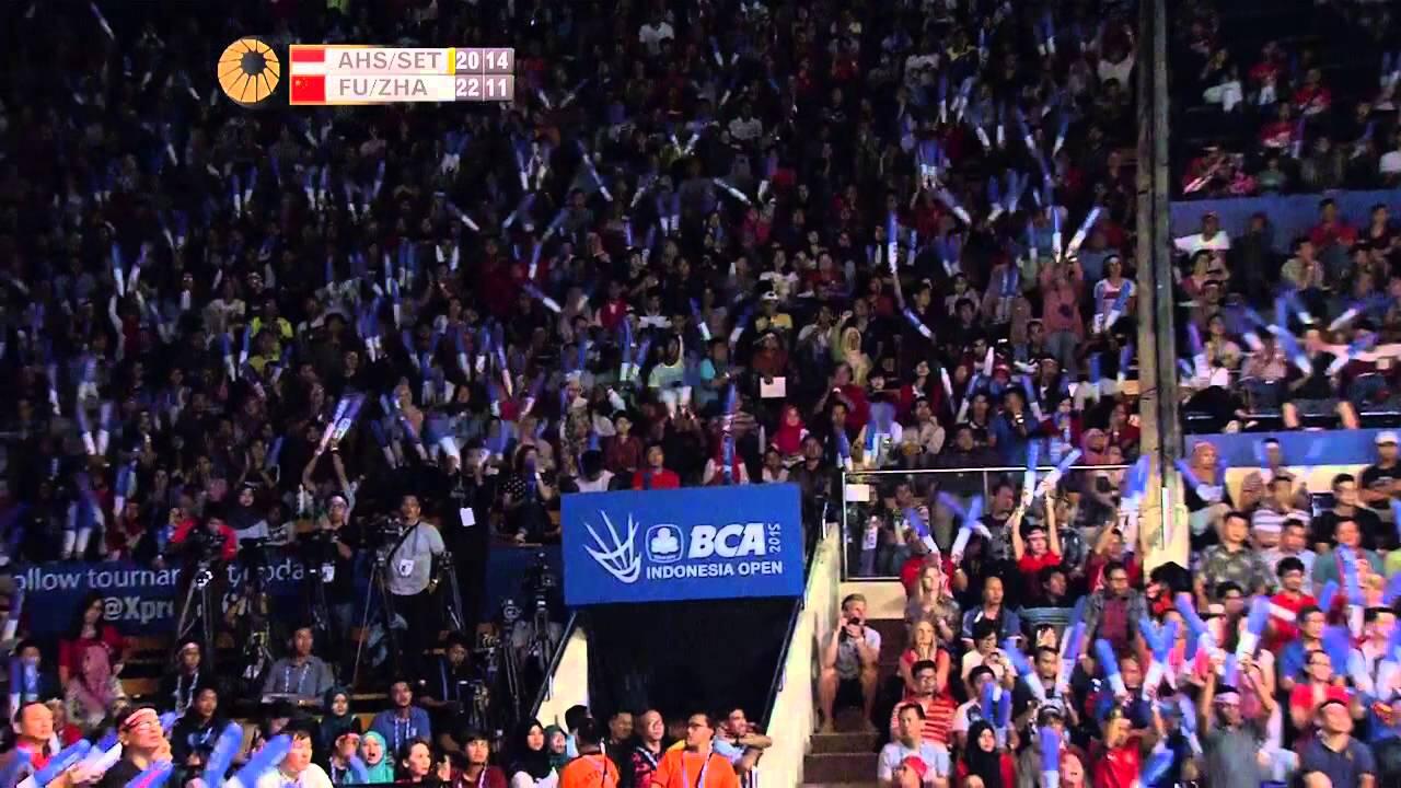 Ini Bedanya Fans Bola Sama Fans Badminton Versi Ane. Setuju Ga Gan? 