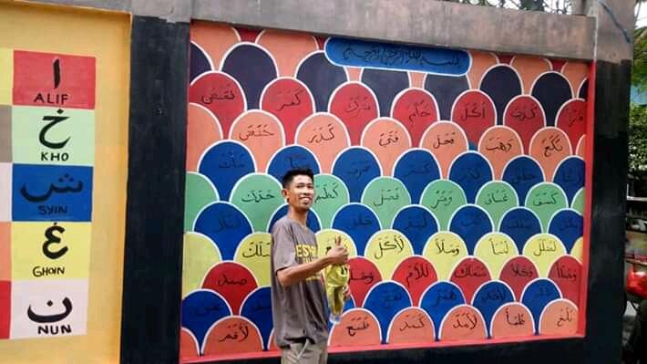 Keren! Warga Pademangan Mengubah Tembok Gang Menjadi Mural Edukasi
