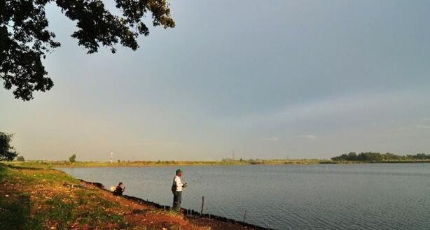 7 Spot Mancing Di Bekasi Yang Menarik