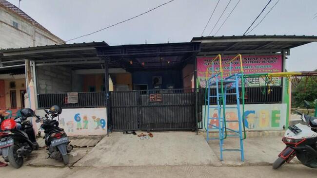 TK Di Lempar Batu, Gara-gara Tidur Terganggu.