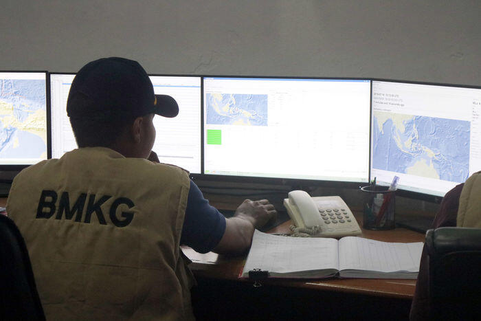 Tsunami kecil terdeteksi pascagempa M 7,1 di Maluku Utara