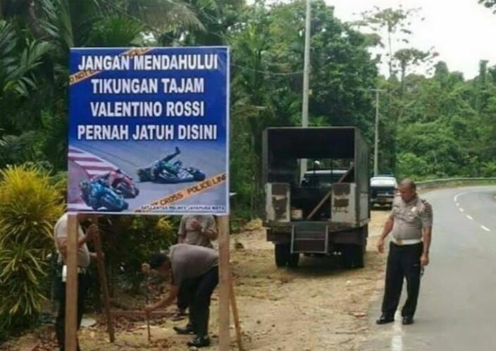 Serba-serbi Spanduk Himbauan Polisi Lalu Lintas, Dari yang Bucin Hingga Bikin Ngakak