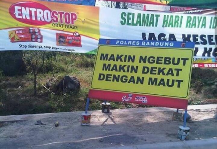Serba-serbi Spanduk Himbauan Polisi Lalu Lintas, Dari yang Bucin Hingga Bikin Ngakak