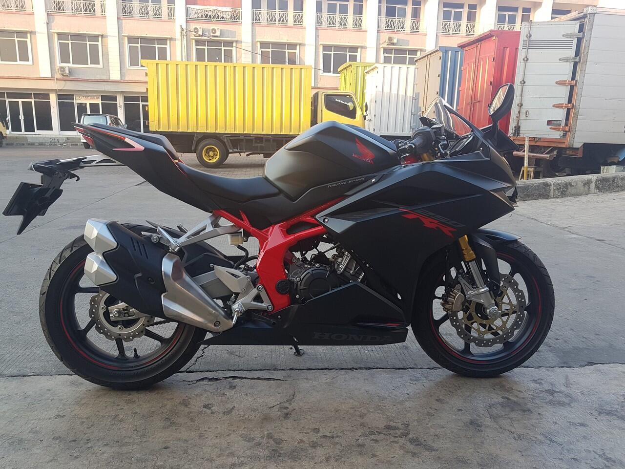 Honda CBR 250 руль