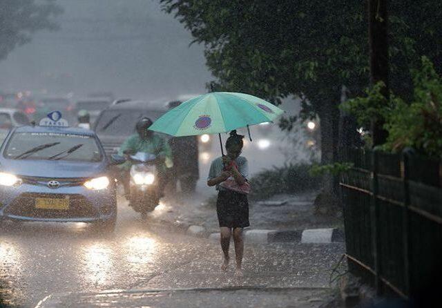Musim Hujan Tiba! Siapkan Hal Ini Saat Banjir Agar Motor Gansis Anti Mogok