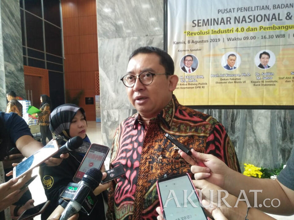 Fadli Zon Latihan dengan Petinju Profesional, Netizen: Sparing Partner Sama Ahok Bang