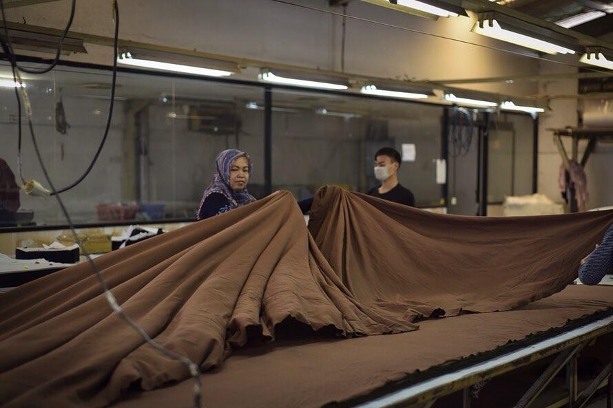 MALE ID, Produk Fashion Lokal Berkonsep Minimalis, Sekali Rilis Laku Ribuan