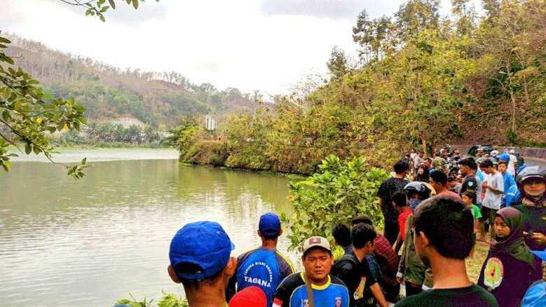 Anak Sungai yang Menantang Arus