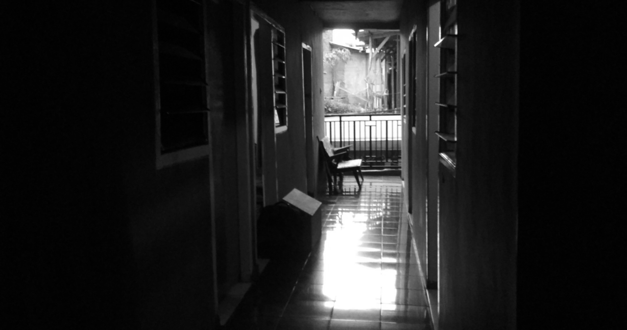 Penghuni Kost Lantai Dua Eps - 01
