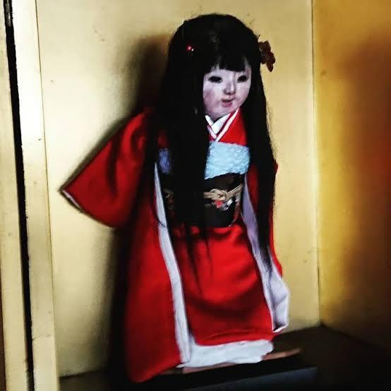 Serem Gila, Inilah Kisah di Balik Boneka-Boneka Misterius di Dunia!