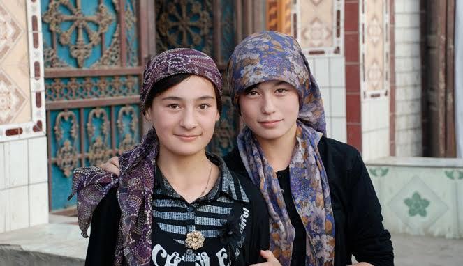 Muslim China Ungkap Perlakuan Kejam di Kamp Tahanan, Disiksa Sampai Diperkosa Massal