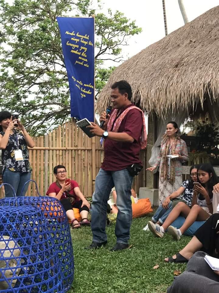 Sang Penyair dari Pesisir Selatan untuk Indonesia 
