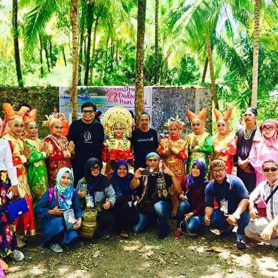 Sang Penyair dari Pesisir Selatan untuk Indonesia 