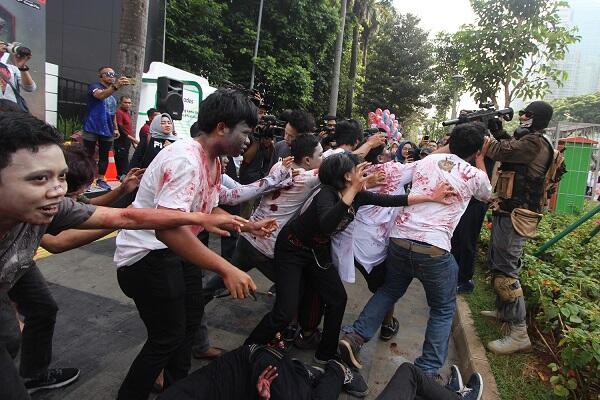 Mau Ngerasain Perang Lawan Zombie? Mainin Game Ini, Gan Sis!