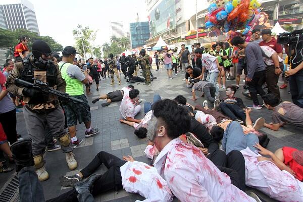 Mau Ngerasain Perang Lawan Zombie? Mainin Game Ini, Gan Sis!