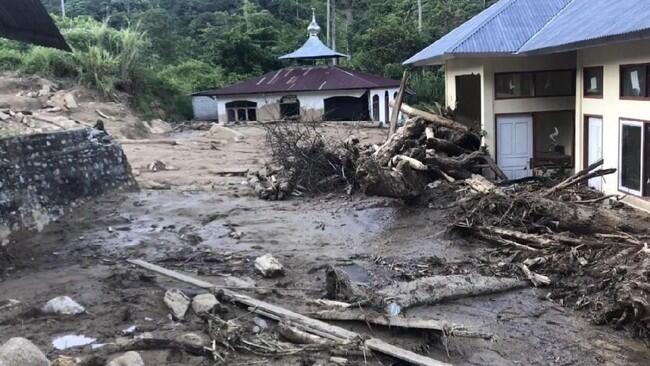 Banjir Bandang, 330 KK di Solok Selatan Mengungsi