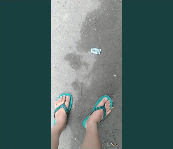Momen Kocak! Ketika Seseorang Menemukan Uang di Jalanan (Kena Tipu Wkwkwk)