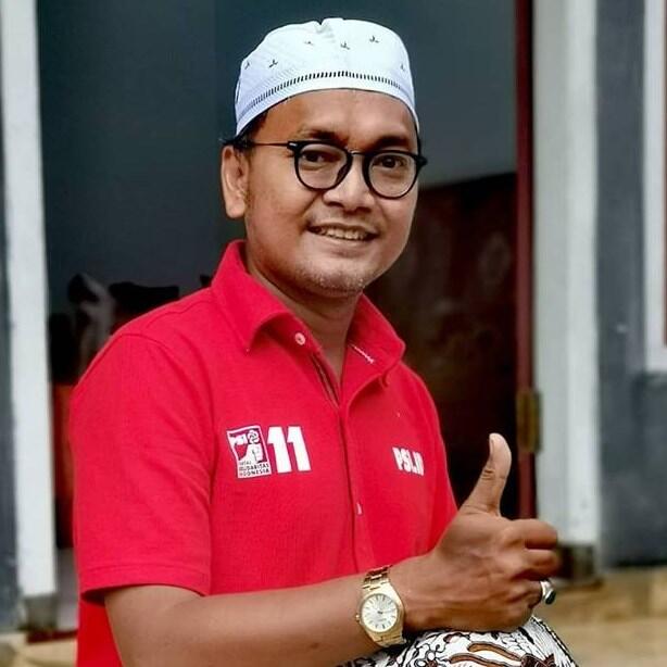 Guntur Romli: Anies Jadikan TIM Pusat Rebahan