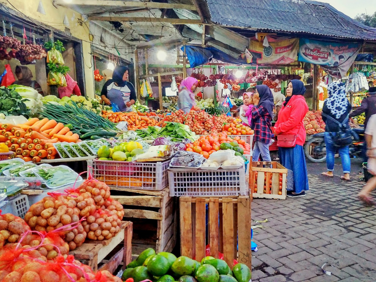 Mau Berenang? Kesini Aja: Inspiring Place Pemandian Dewi Sri, Pujon, Kab. Malang