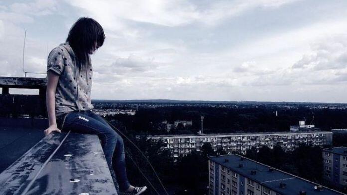 Kerap Lihat Orangtua Bertengkar, Gadis Kaya Ini Lompat dari Lantai 39 Apartemennya