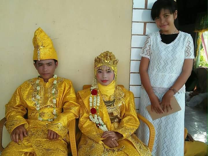 Viral - Usia 14 tahun menjadi pengantin muda.