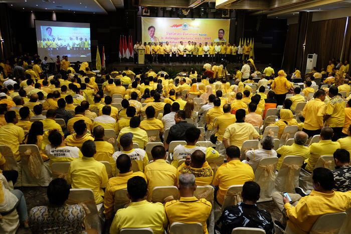 Golkar akan dipimpin sopir lama, atau nahkoda baru?