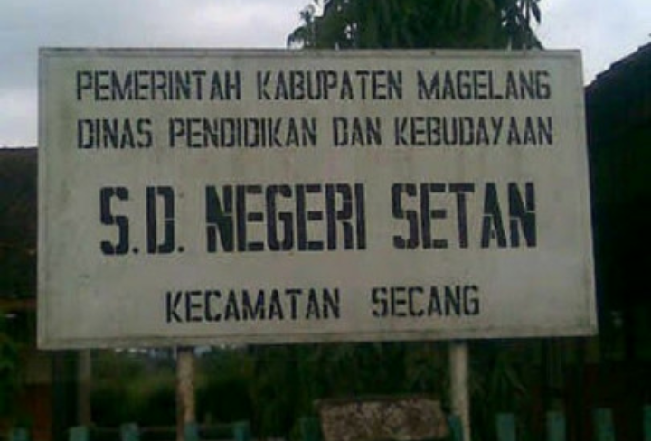 Deretan Nama Sekolah SD yang Bikin Ngakak, Ada "Daleman", Dan "Mengangkang"!