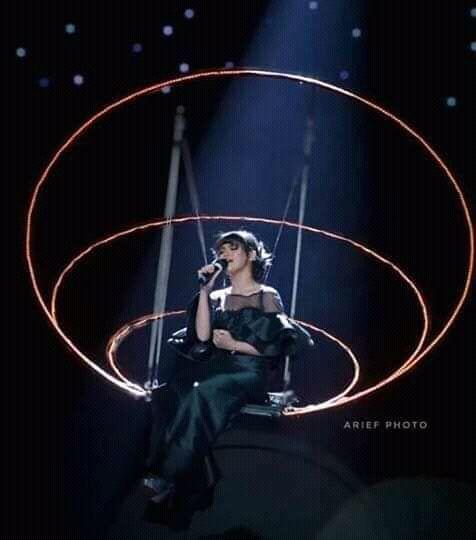 Potret Putri Isnari Selama Berada Di Panggung Dstar