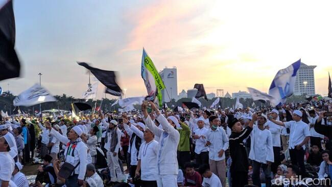 Hadiri Reuni 212, Anies Disambut Teriakan 'Gubernur Indonesia'