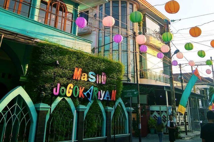 Wisata Religi ke Masjid Jogokariyan, yang Saldonya Harus Nol Rupiah