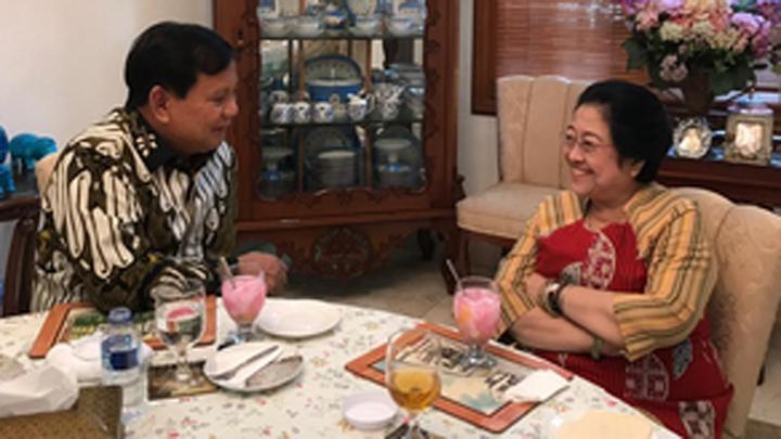 Cerita Megawati Selamatkan Prabowo dari Status Stateless