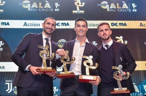 Bukan Cuma Messi, Ronaldo Juga Meraih Gelar Pemain Terbaik.....di Liga Italia