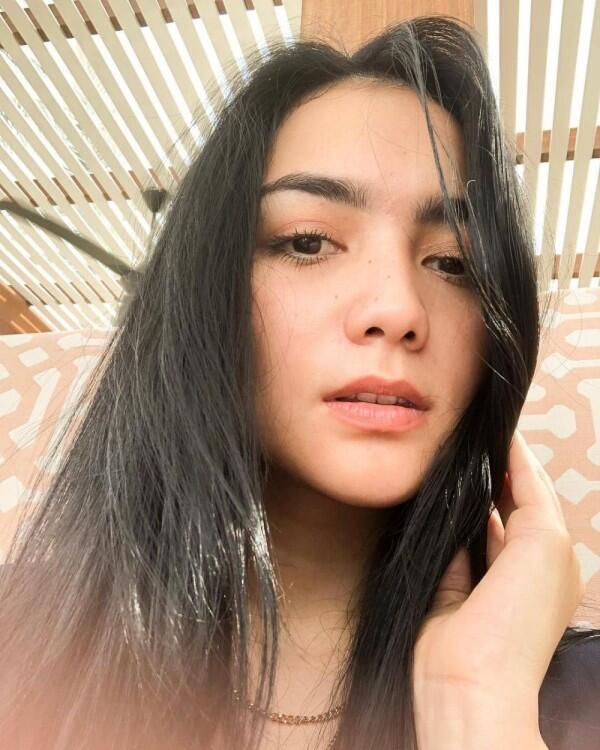 Tampil Menawan saat Menikah, 10 Potret Citra Kirana Tanpa Makeup