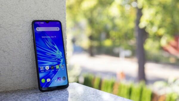 5 Smartphone Terbaru Realme dengan Baterai Jumbo, Tahan Seharian!