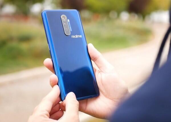 5 Smartphone Terbaru Realme dengan Baterai Jumbo, Tahan Seharian!