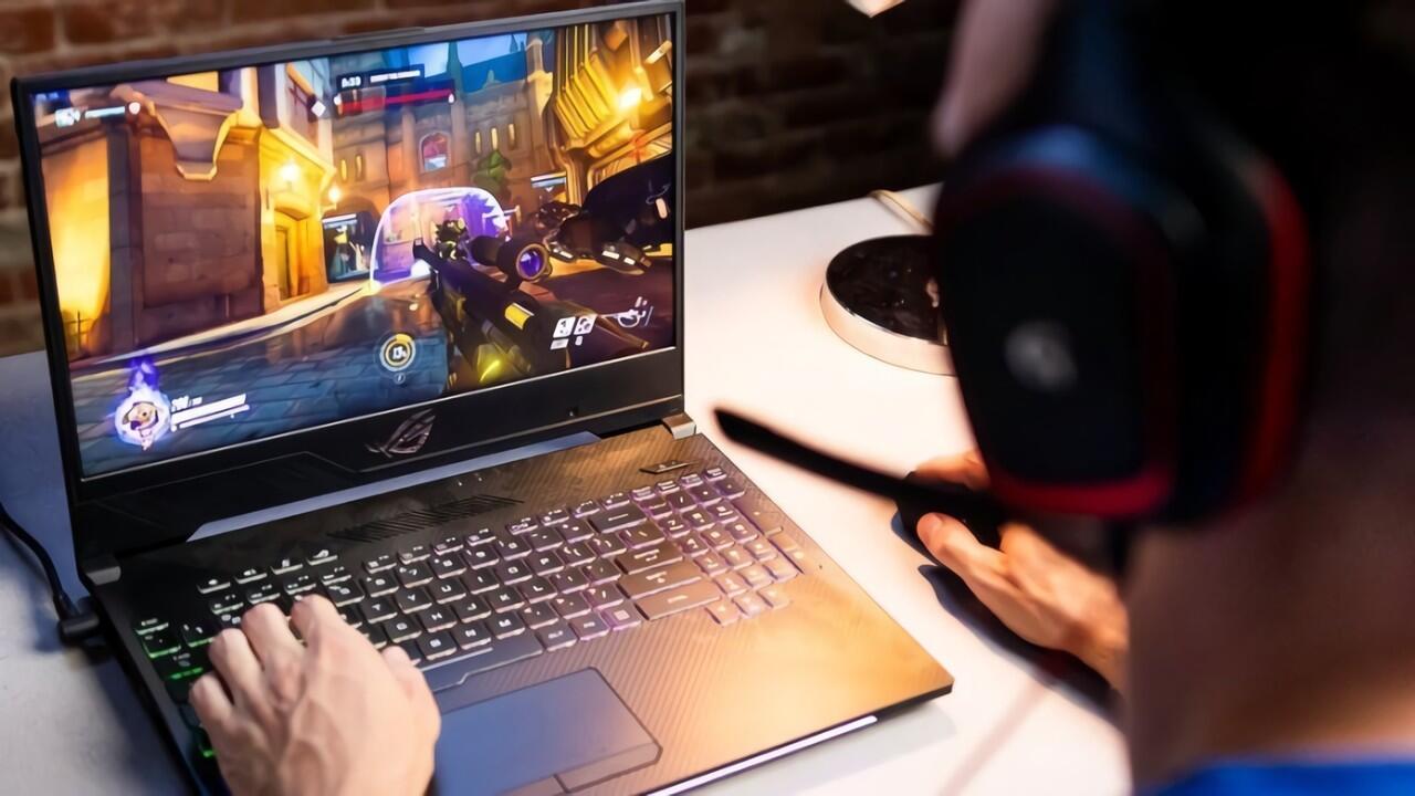 Apa Sih Enaknya Main Game Pakai Laptop Gaming?