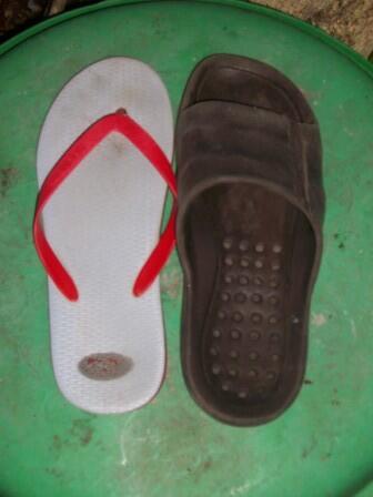 Tips Jitu Melindungi Sandal dari Curian, Yuk Merapat!