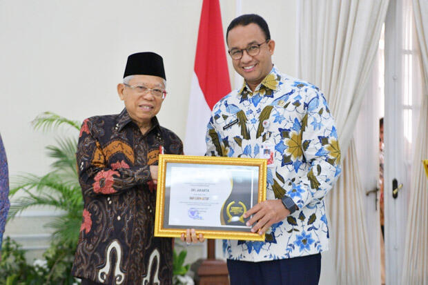 Luar Bisa! Anies Baswedan Raih Penghargaan Kepala Daerah Bebas Korupsi