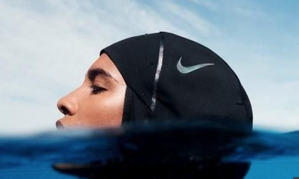 Intip Koleksi Pakaian Renang dengan Hijab yang Diluncurkan Nike