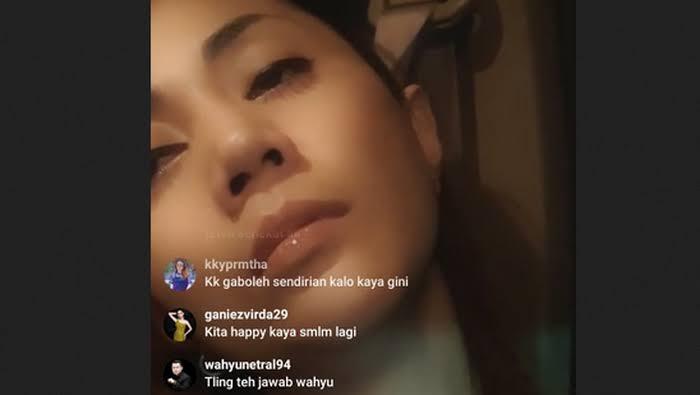 Aida Saskia, Dulu Ngaku Berhubungan Dengan Zainudin MZ Kini Prank Bunuh Diri Live