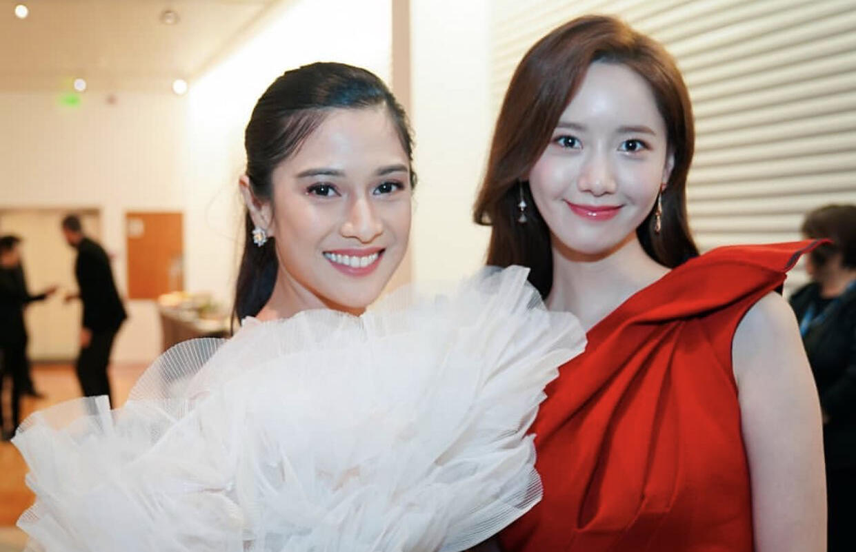 Momen Pertemuan Dian Sastrowardoyo dan Yoona 'SNSD' di Macau