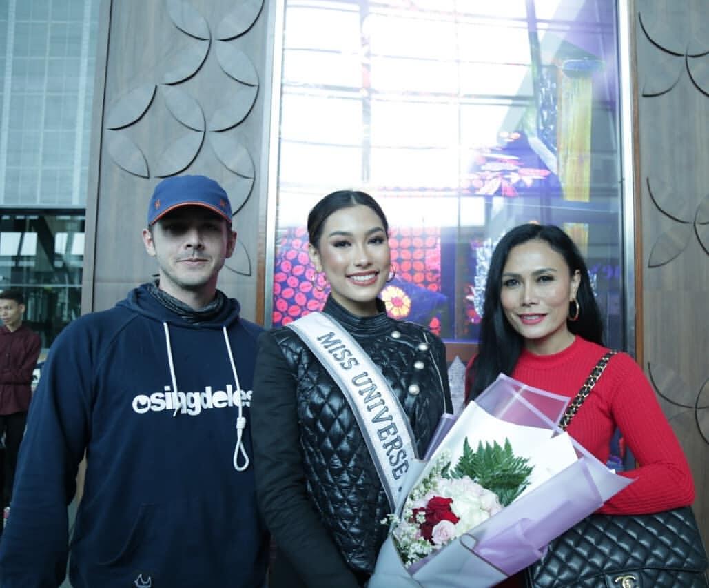 Menyambut Kepulangan Frederika Alexis Cull, Hayati Fokus Ke Penampilan Papa Universe