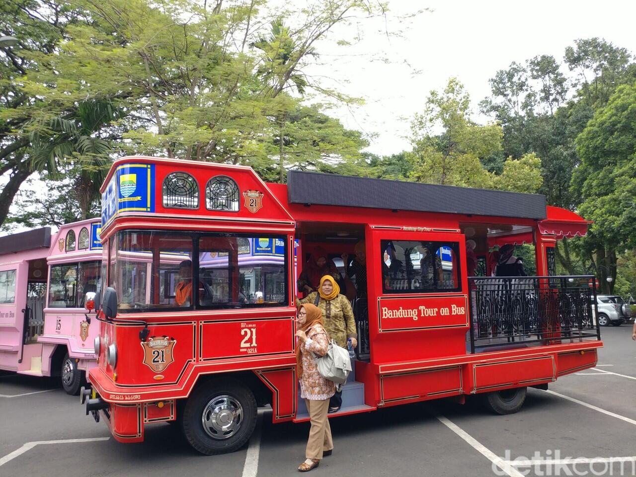 ACARA KELUARGA KEMANA NIH TAHUN BARUAN NANTI GAESS ????