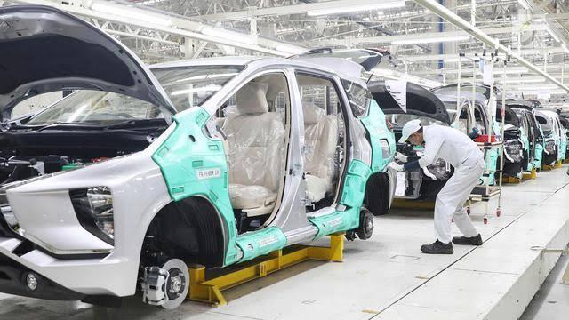 Jokowi Targetkan 1 Unit Mobil Pada 2024, Langkah Menjadi Bangsa Maju di Masa Depan?