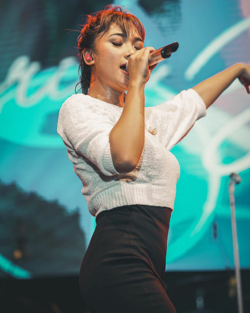 Bikin Terpana, Ini 5 Foto Marion Jola Yang Aduhai Di Akun Instagramnya