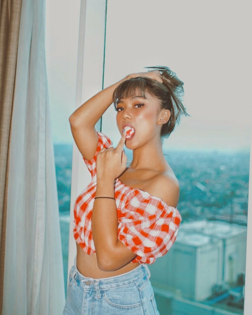 Bikin Terpana, Ini 5 Foto Marion Jola Yang Aduhai Di Akun Instagramnya