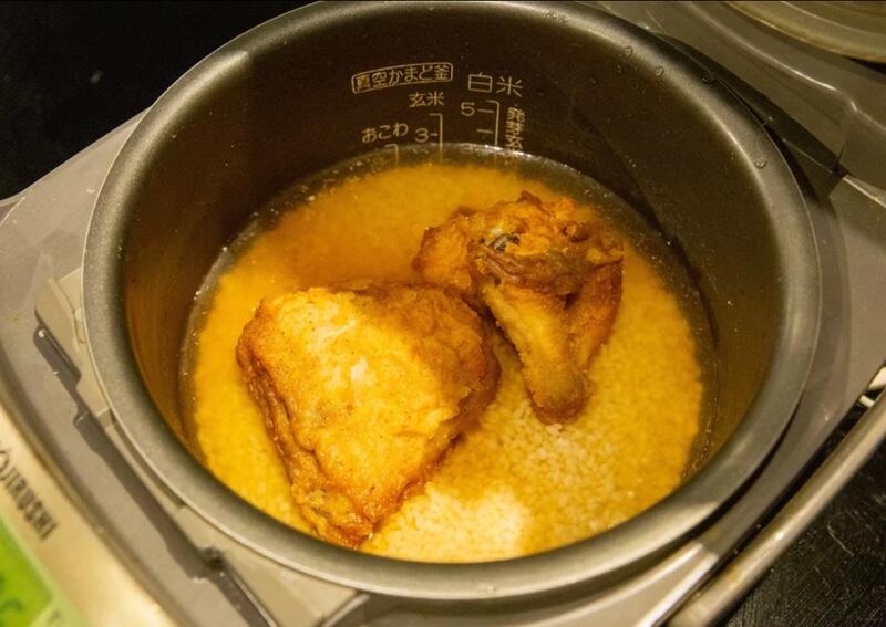 Di Jepang sedang Viral, Masak Nasi pakai Ayam KFC