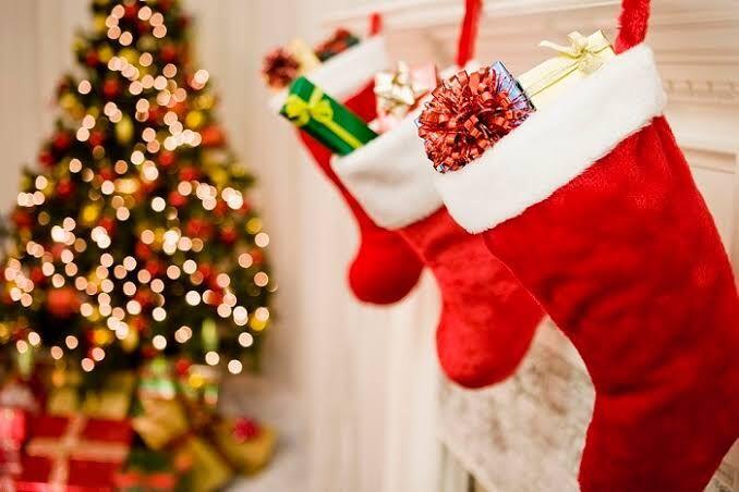 Car Christmas Tree, Penemuan Unik Membuat Pohon Natal Mini Diatas Mobil