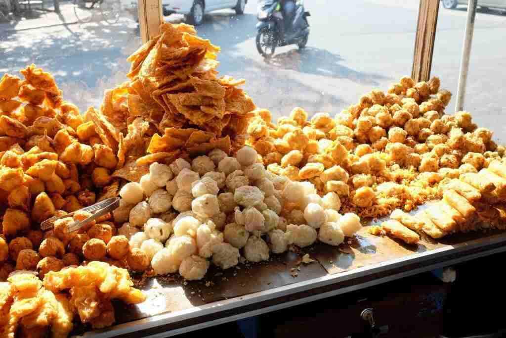 Mengenal Kata Sifat Makanan yang Sering Diucapin Sama Food Vlogger