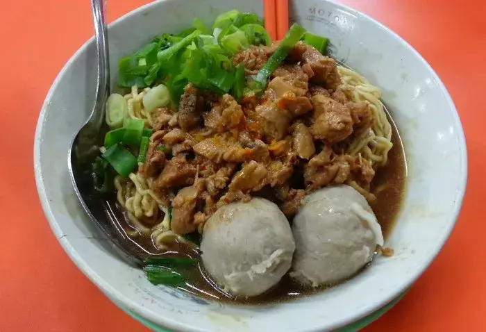 Mantap Jiwa, Pedagang Mie Ayam Ini Begitu Kreatif, Membuat Nafsu Makan Bertambah